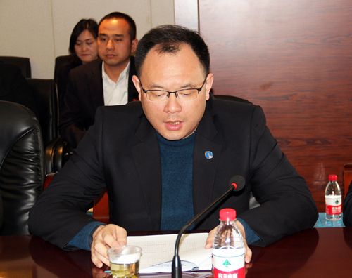 党总支书记潘东同志作表态发言.jpg 党总支书记潘东同志作表态发言.jpg