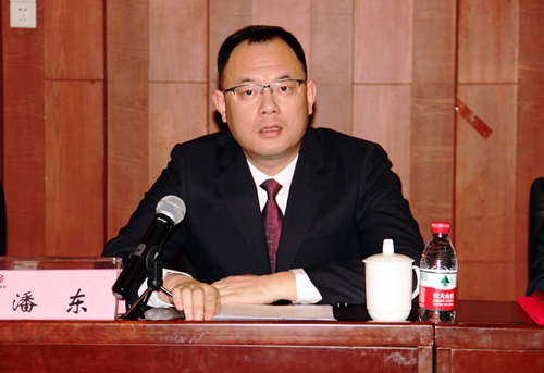 1.潘总作总结动员报告.jpg 1.潘总作总结动员报告.jpg