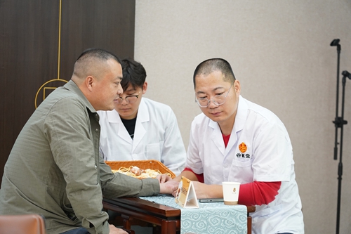 未命名_副本.jpg 未命名_副本.jpg